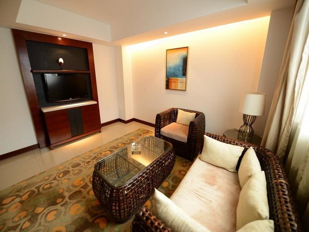 Marina Spa Hotel 三亜市 エクステリア 写真
